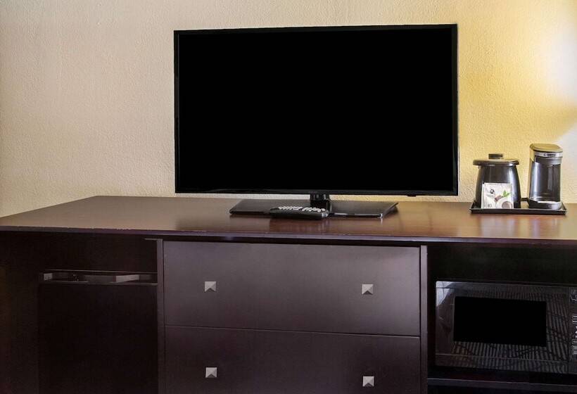فندق La Quinta By Wyndham Oakland Airport Coliseum