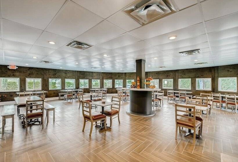 בית מלון כפרי Orangewood Inn And Suites Midtown