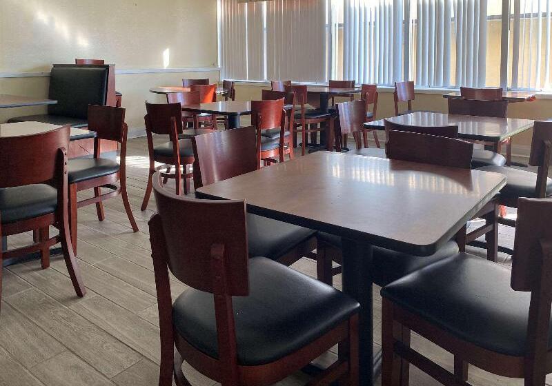 ホテル Quality Inn Elizabeth City Near University