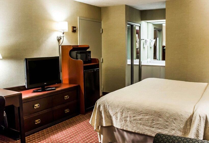 호텔 Quality Inn Roanoke Near Lake Gaston