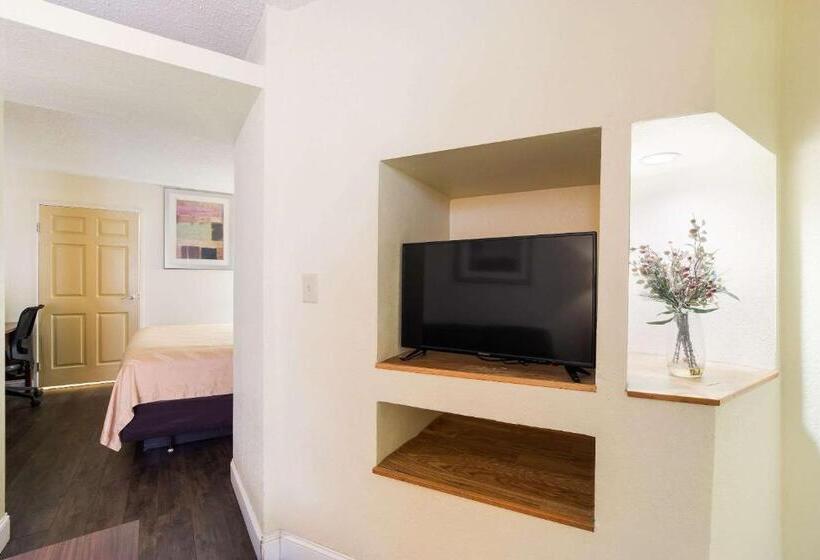 호텔 Quality Inn & Suites Conference Center Statesboro Historic District