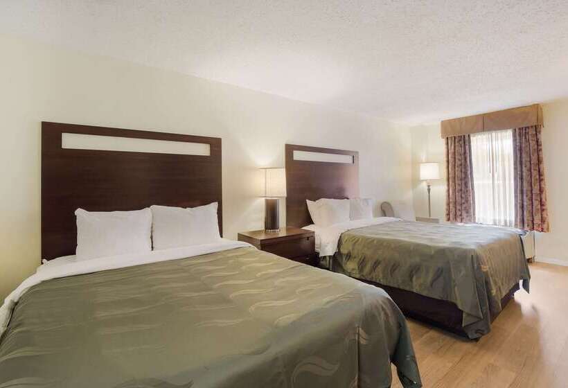 호텔 Quality Inn & Suites Conference Center Statesboro Historic District