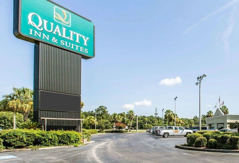 호텔 Quality Inn & Suites