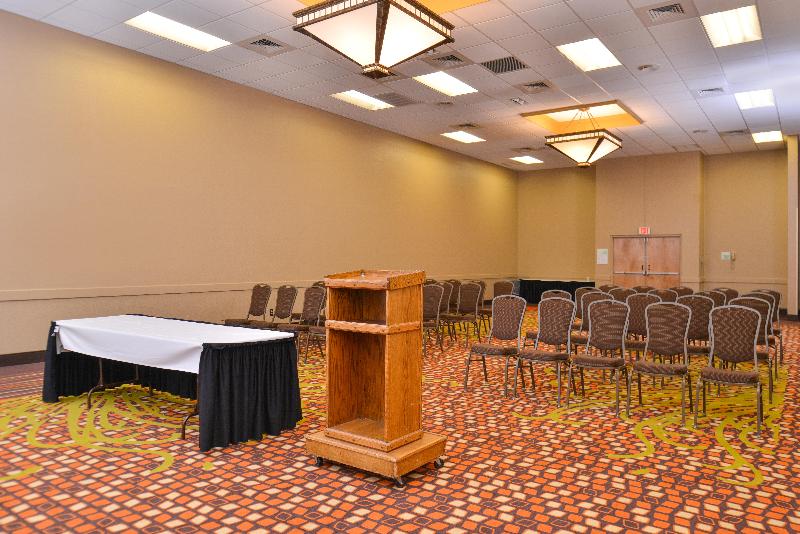 Ramada Plaza By Wyndham Sheridan Hotel & Convention Center