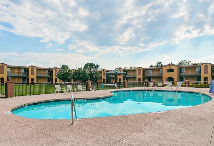 Отель Red Roof Inn Forsyth