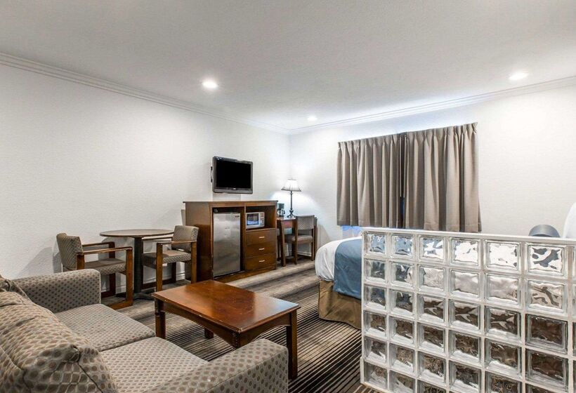 ホテル Rodeway Inn & Suites Pacific Coast Highway