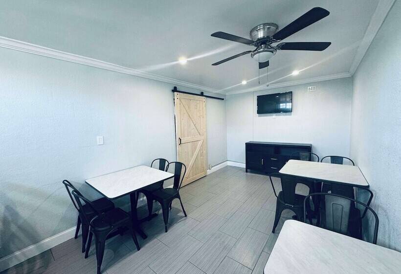 هتل Surestay By Best Western Fresno Central