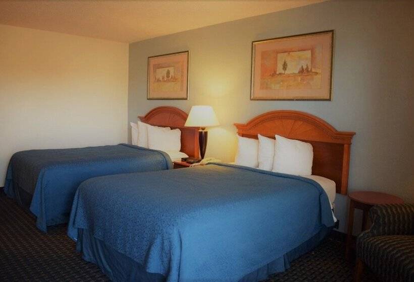 בית מלון כפרי Texas Inn & Suites Denton