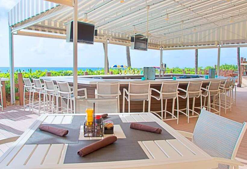 فندق The Singer Oceanfront Resort, Curio Collection By Hilton