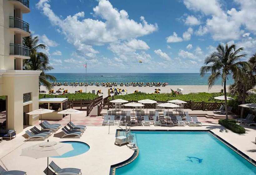 فندق The Singer Oceanfront Resort, Curio Collection By Hilton