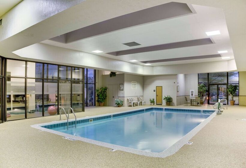 בית מלון כפרי Wingate By Wyndham Cranberry