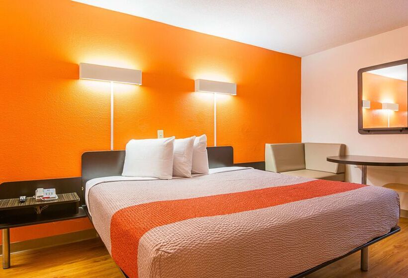 Motel 6newnan, Ga