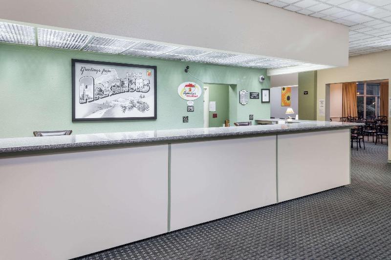 فندق على الطريق Super 8 By Wyndham Hope