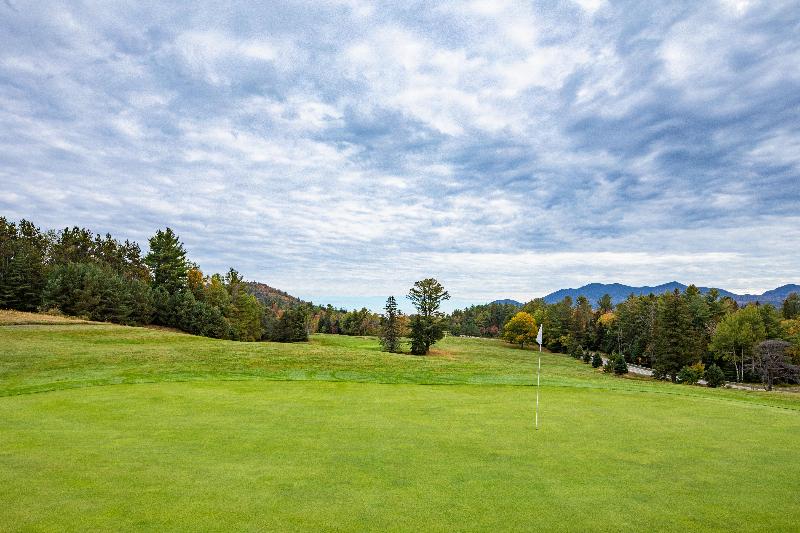 منتجع Crowne Plaza Lake Placid, An Ihg
