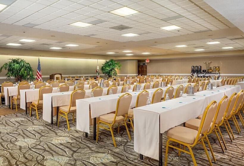 אתר נופש Handlery Hotel San Diego