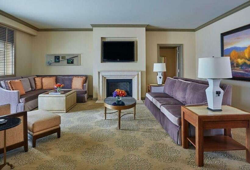استراحتگاه The Ritz Carlton Dallas, Las Colinas