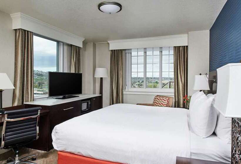 هتل Alex Johnson Rapid City Curio Collection By Hilton