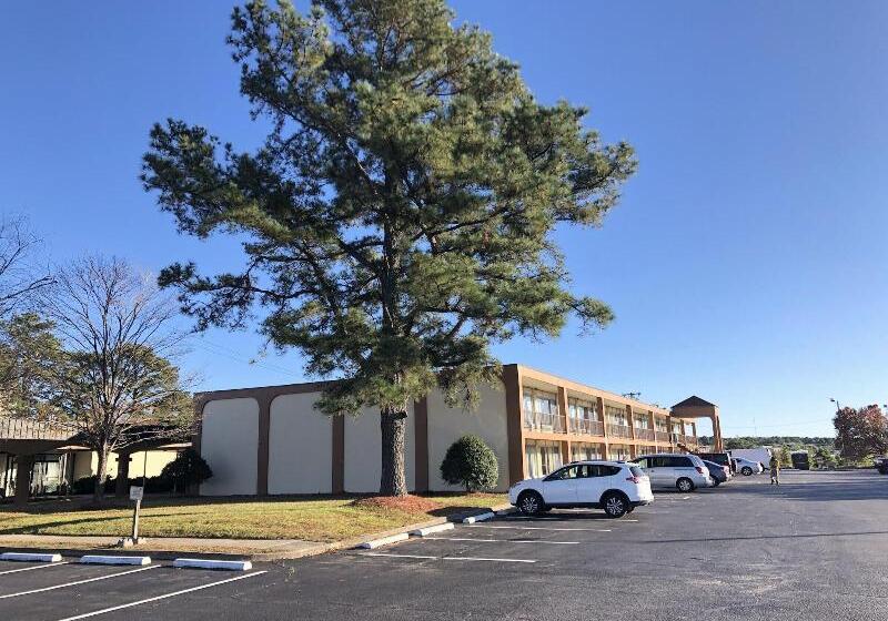 ホテル Americas Best Value Inn Wilson