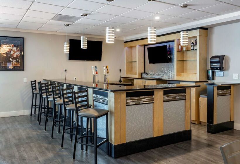 فندق Best Western Plus University Inn