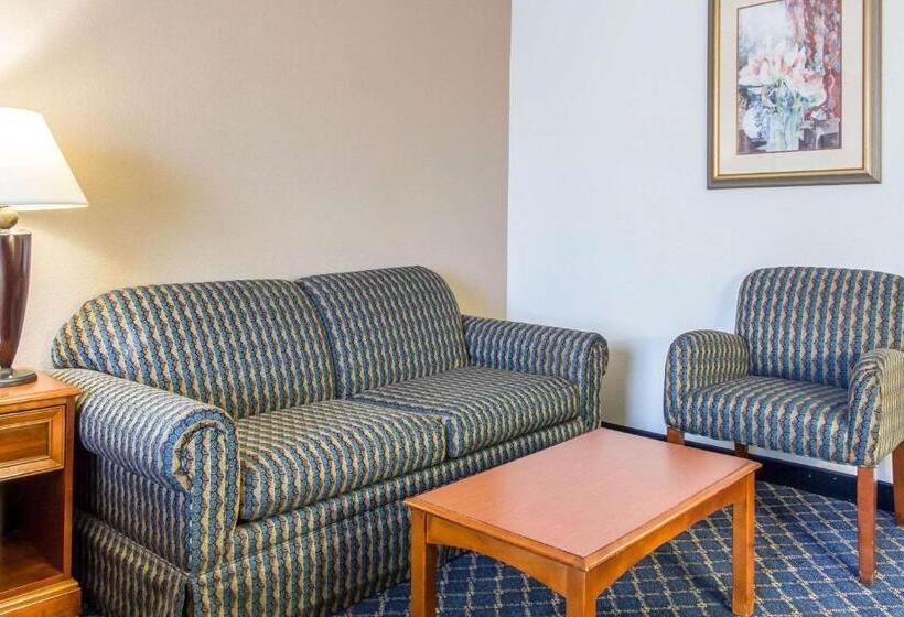 Clarion Hotel & Conference Center