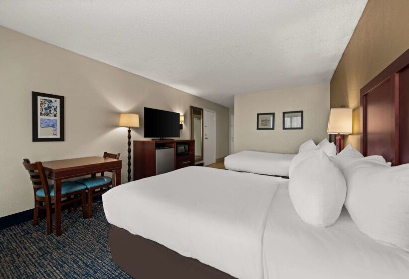 فندق Comfort Inn On The Ocean