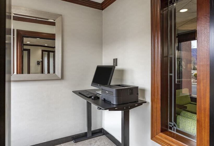 ホテル Comfort Inn Paramus   Hackensack