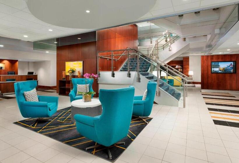 בית מלון כפרי Courtyard By Marriott Boston Cambridge