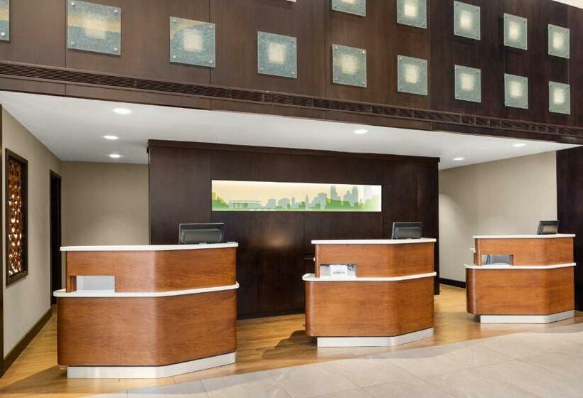 هتل Courtyard By Marriott Minneapolis Downtown