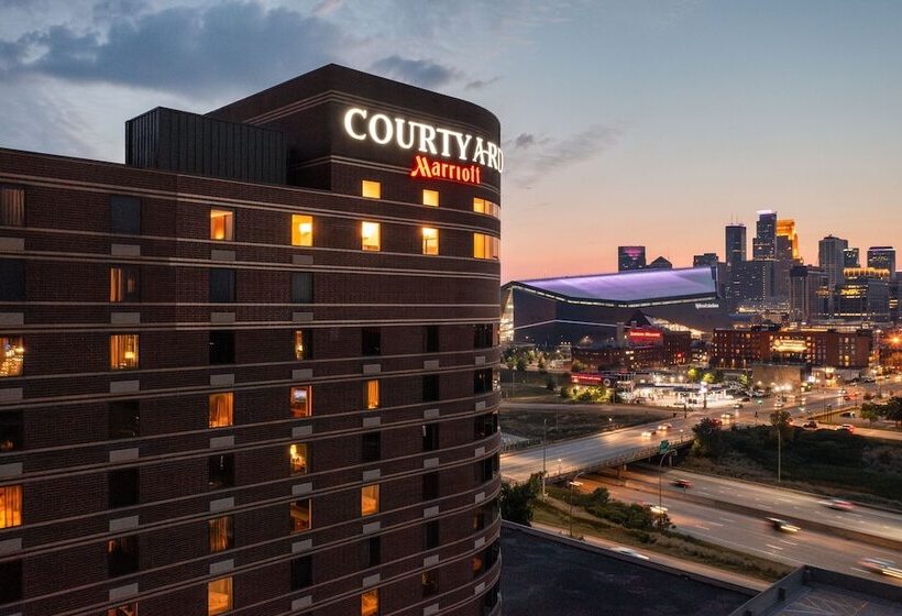 هتل Courtyard By Marriott Minneapolis Downtown