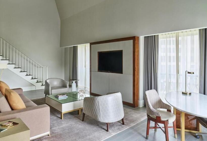 هتل Crescent Court