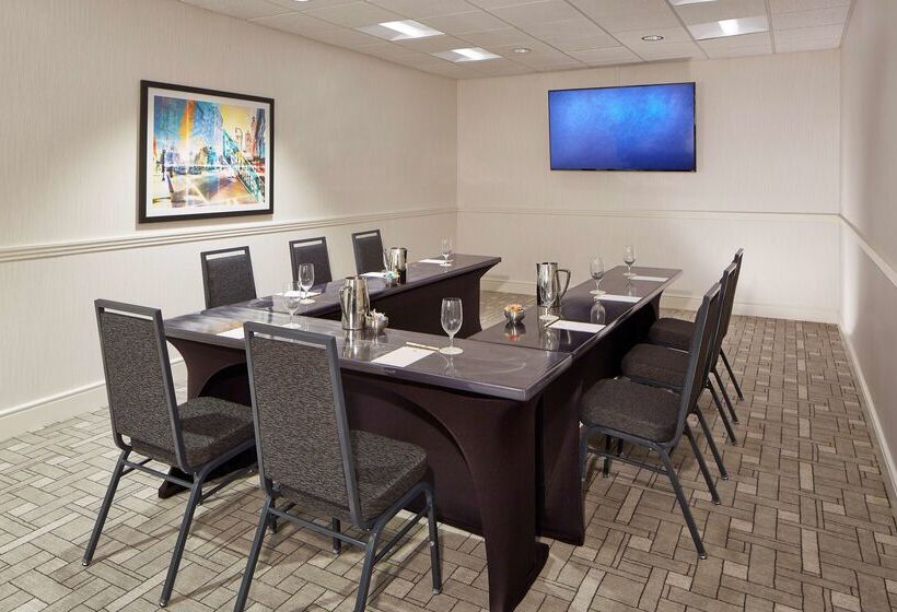 هتل Doubletree By Hilton Atlanta Perimeter Dunwoody