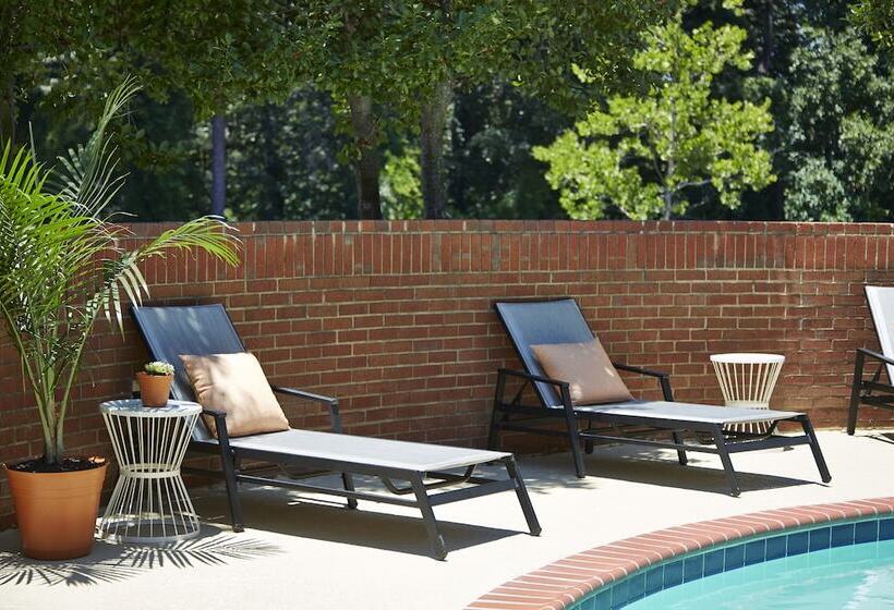 هتل Doubletree By Hilton Atlanta Perimeter Dunwoody