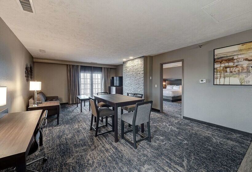 Doubletree By Hilton Hotel Bloomington