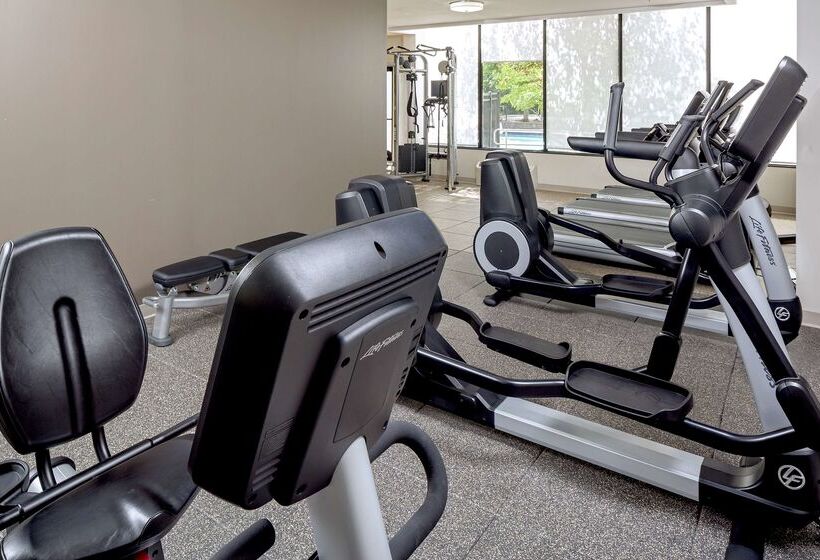 호텔 Doubletree By Hilton Boston Rockland
