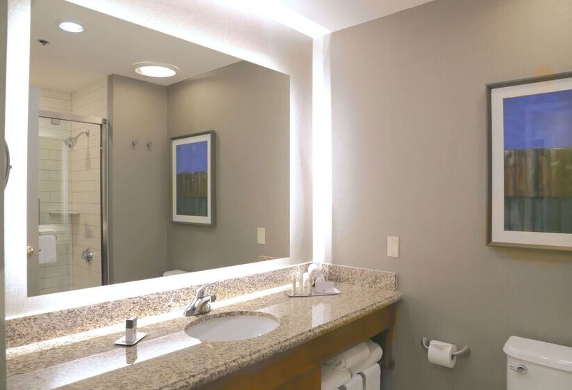 호텔 Doubletree By Hilton Boston Rockland