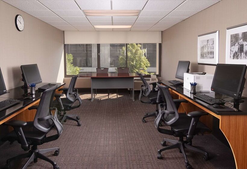 Doubletree By Hilton Hotel Cleveland Downtown   Lakeside