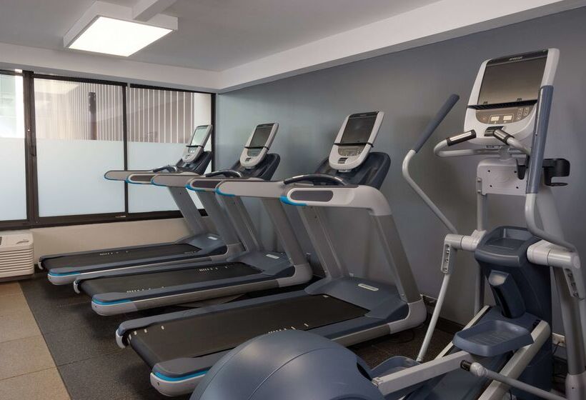 Doubletree By Hilton Hotel Cleveland Downtown   Lakeside