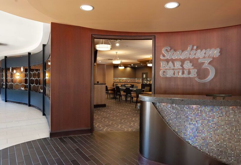 Doubletree By Hilton Hotel Cleveland Downtown   Lakeside