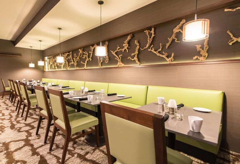 호텔 Wyndham Garden Westlake