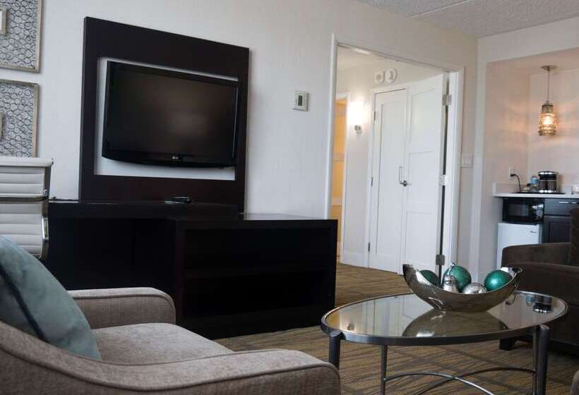 هتل Doubletree By Hilton Rochester