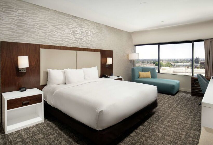 فندق Doubletree By Hilton Monrovia   Pasadena Area