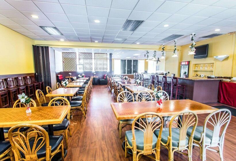 Island Hotel Of Space Coast