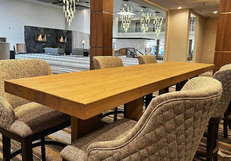 هتل Doubletree By Hilton Fort Worth South