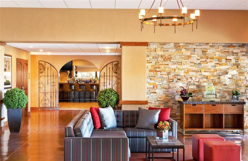 ホテル Four Points By Sheraton Tucson Airport