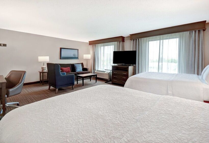 هتل Hampton Inn & Suites Alexandria Old Town Area South