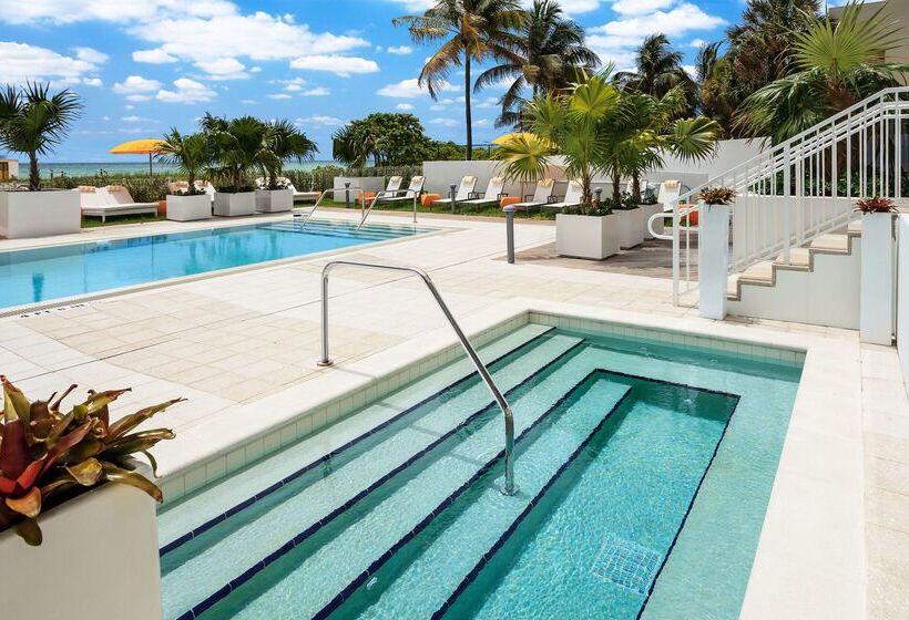 هتل Hilton Cabana Miami Beach Resort