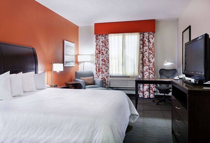هتل Hilton Garden Inn Springfield, Il