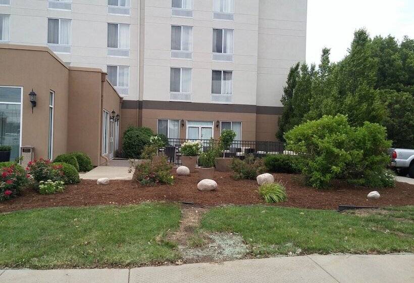 هتل Hilton Garden Inn Springfield, Il