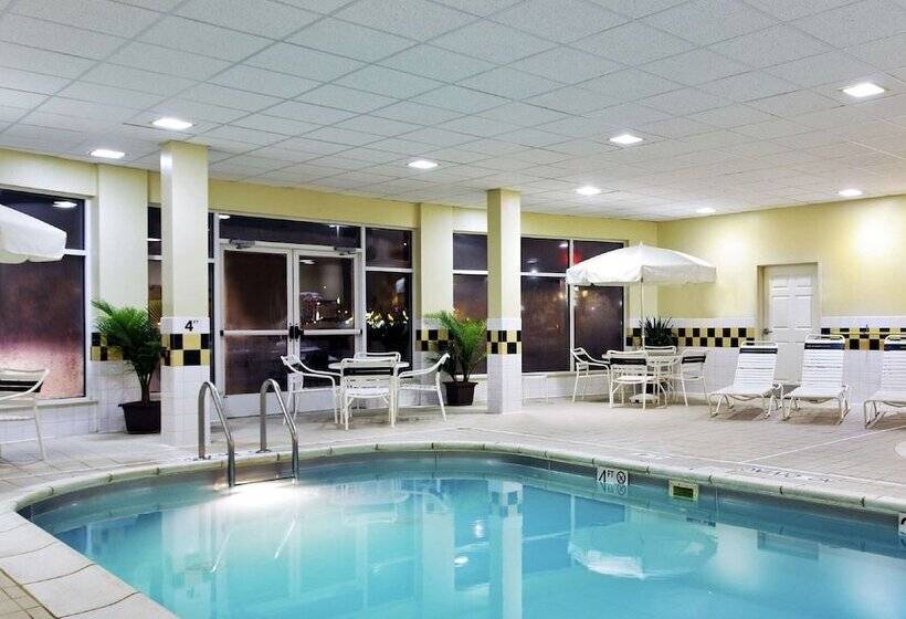 هتل Hilton Garden Inn Springfield, Il