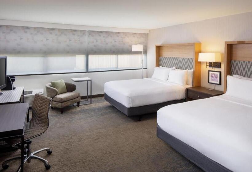هتل Holiday Inn Charlottesville Monticello, An Ihg